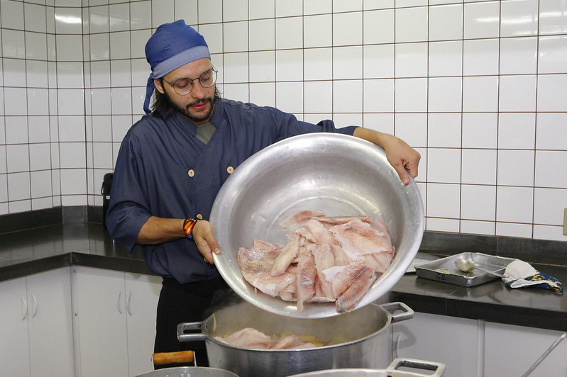 Prefeitura prepara implantação do projeto 'Peixe na Rede' nas escolas municipais 1