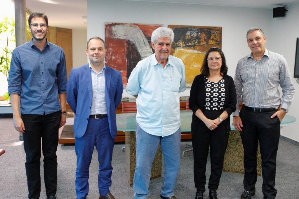 Prefeitura de Uberlândia assina contrato com Unimed para operação de plano de saúde para servidores 1
