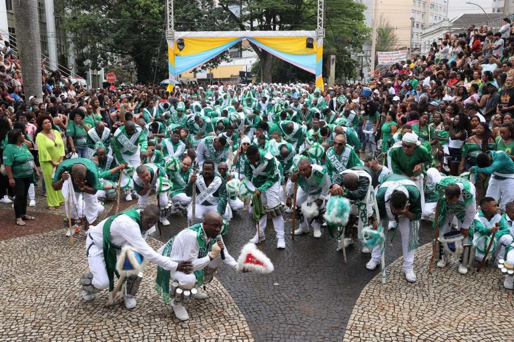 Ternos celebram 145 anos da Festa de Congada em Uberlândia 3