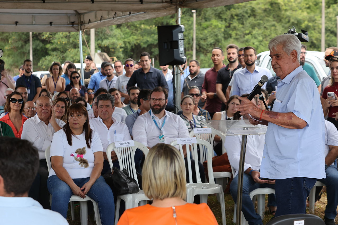 Prefeitura-assina-ordem-de-servico-para-reforma-e-ampliacao-da-ETE-Uberabinha-1