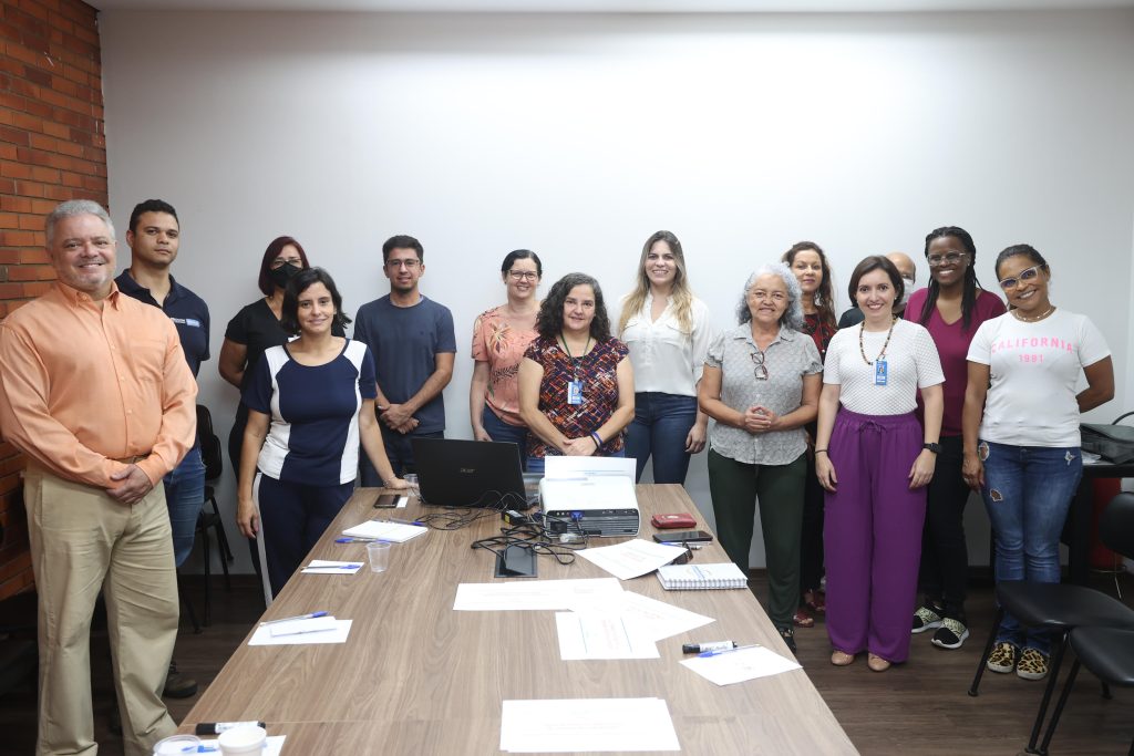 <strong>Servidores municipais participam de palestra sobre ansiedade</strong> 1