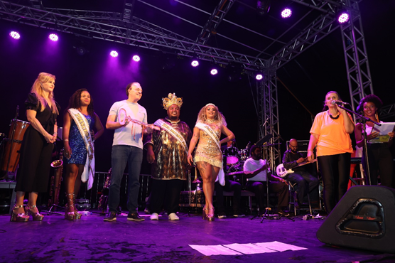 <strong>Noite dos Antigos Carnavais atrai foliões na noite desta sexta (10) em Uberlândia</strong> 2