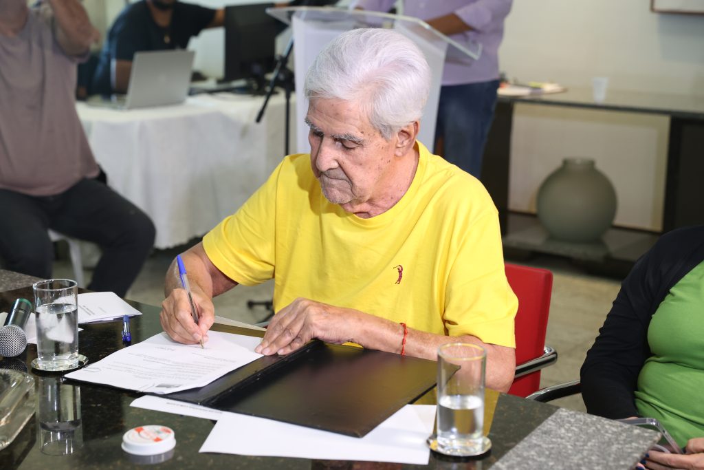 <strong>Prefeitura promove inclusão ao adotar plataforma de tradução em Libras</strong> 1