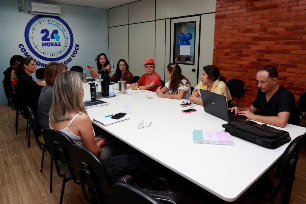 <strong>Prefeitura recebe visita de representantes da secretaria de Saúde de Vitória</strong> 2