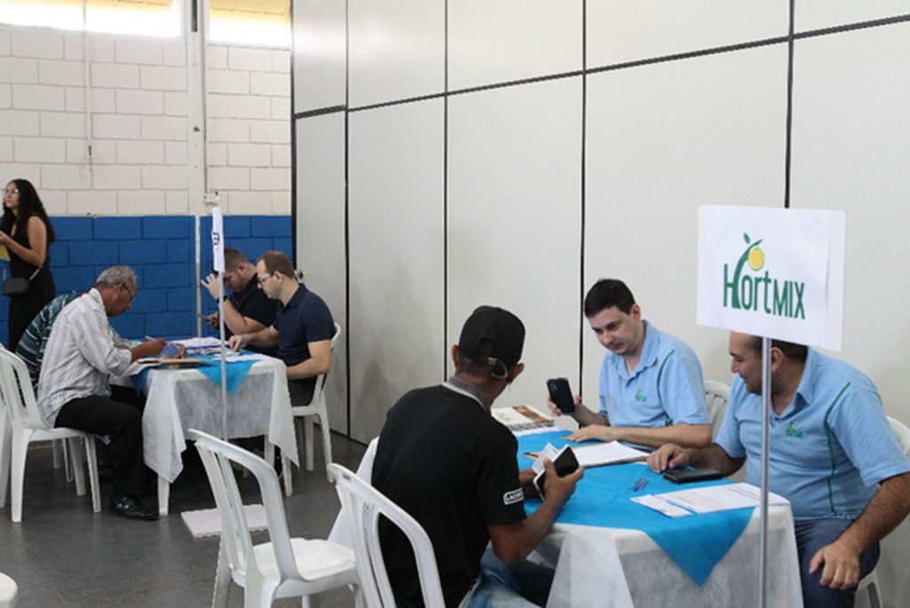 <strong>‘Maio do Trabalhador’ intermedia mais de 1,2 mil entrevistas de emprego no Sine Uberlândia</strong> 1