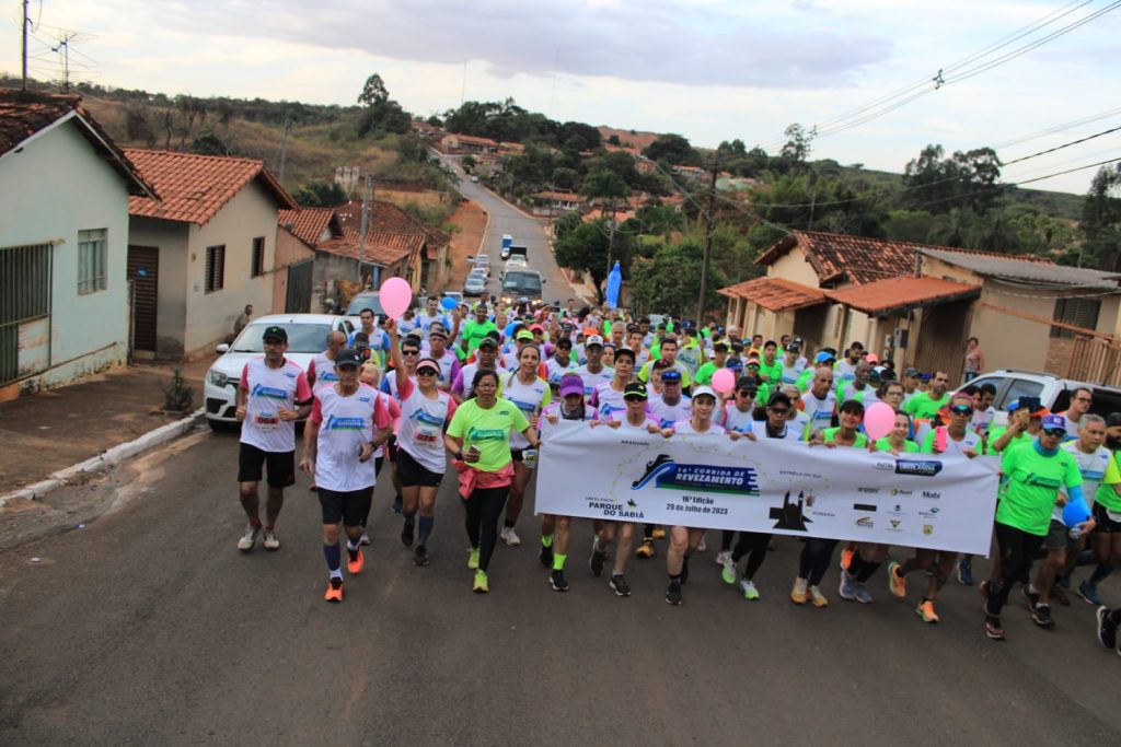 Prefeitura promove 16ª edição da Corrida de Revezamento Uberlândia/ Romaria 1