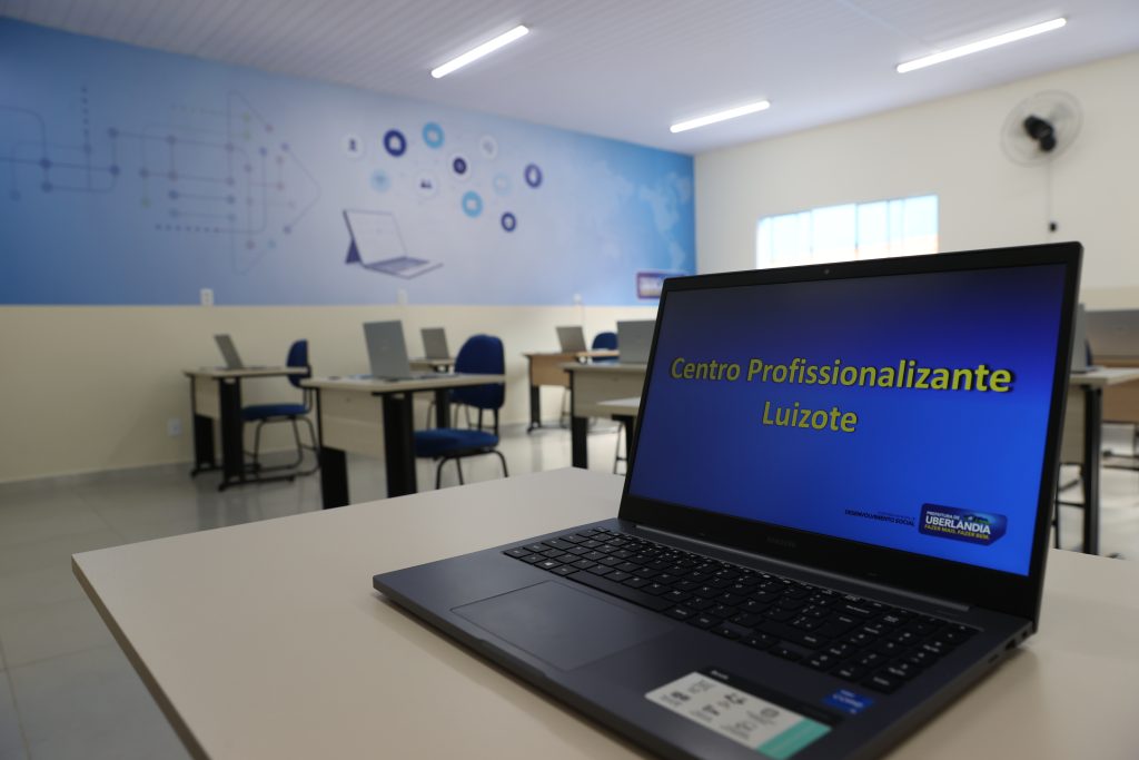 Prefeitura inaugura nova unidade do Centro Profissionalizante Luizote de Freitas 3