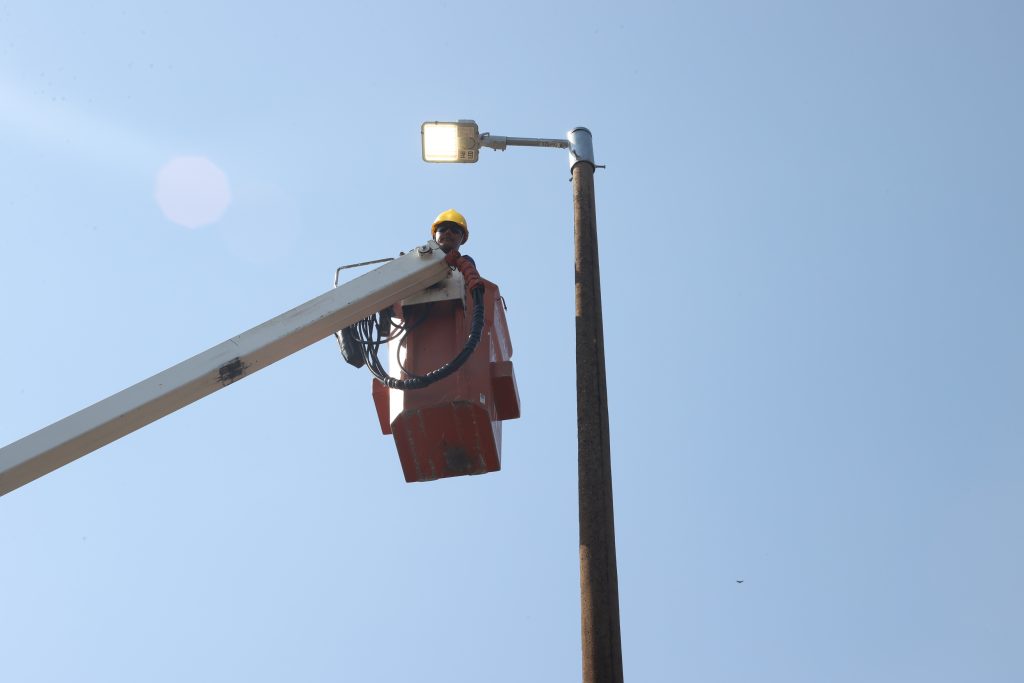 PPP da iluminação pública inicia substituição de postes e luminárias em rodovias 1