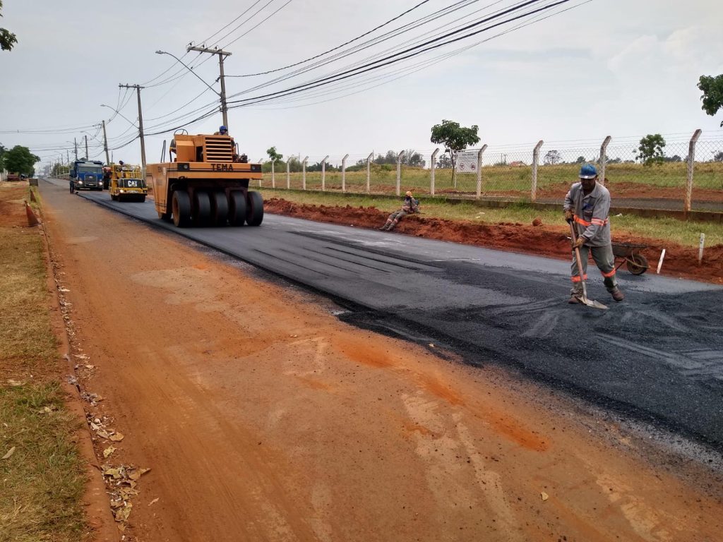 Prefeitura avança com pavimentação das avenidas do Pinho e Rio Jaguari 1