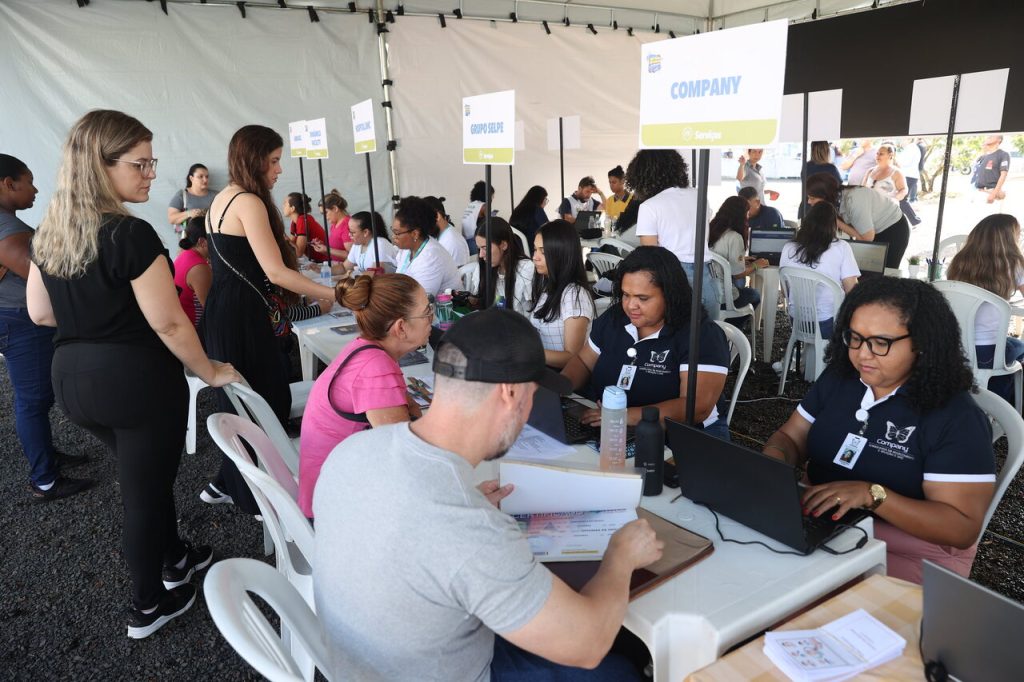 Prefeitura realiza 2º Mega Feirão de Empregos em Uberlândia com mais de 11 mil vagas 2