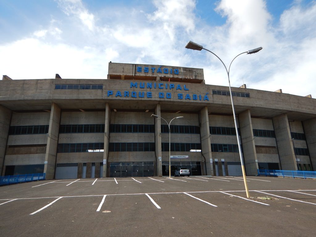 Compre o seu ingresso para o jogo Cruzeiro x Atlético MG em Uberlândia