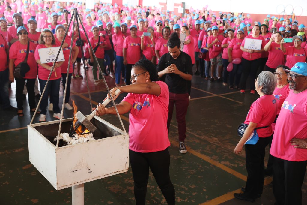 Prefeitura reúne quase 1 mil pessoas no encerramento da 11ª edição das Olimpíadas do Idoso 1