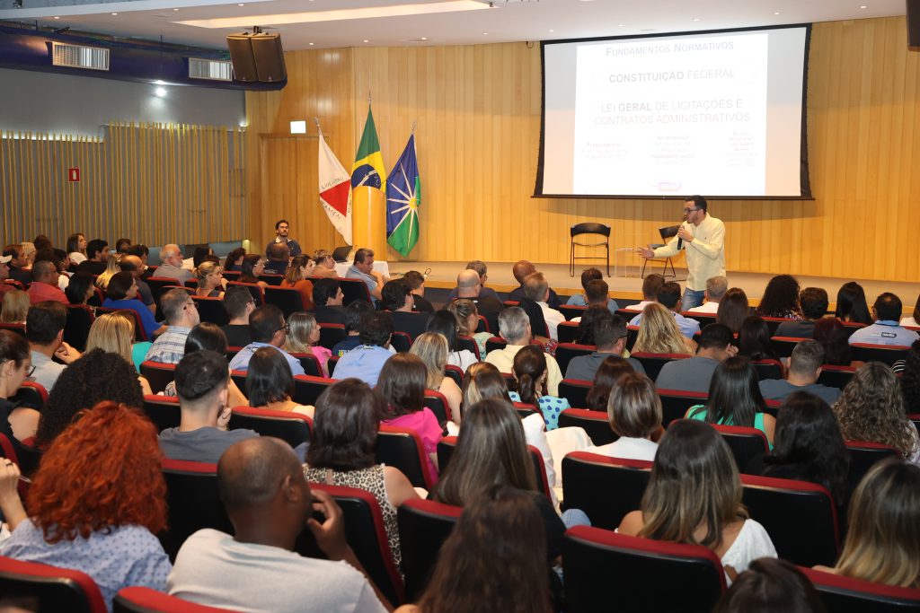 Servidores da Saúde participam de capacitação sobre gestão e fiscalização de contratos 1