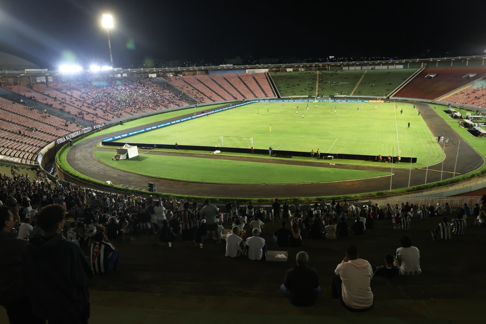 América-MG recebe o Atlético-MG em jogão do Metrópoles Sports