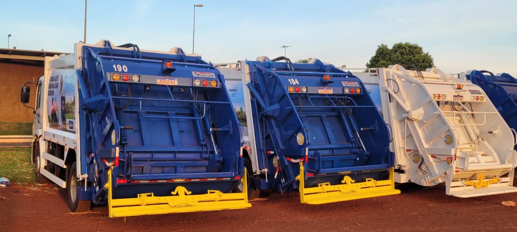 Frota da coleta de lixo convencional está sendo renovada em Uberlândia 1