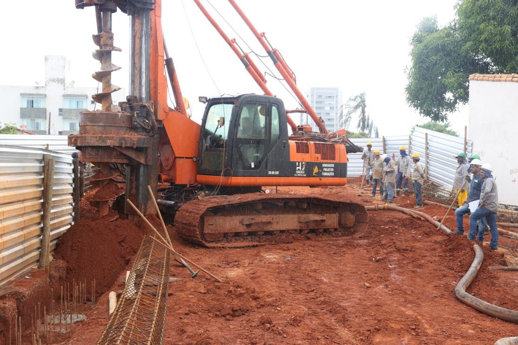 Prefeitura avança com obra da trincheira da avenida Afonso Pena 1