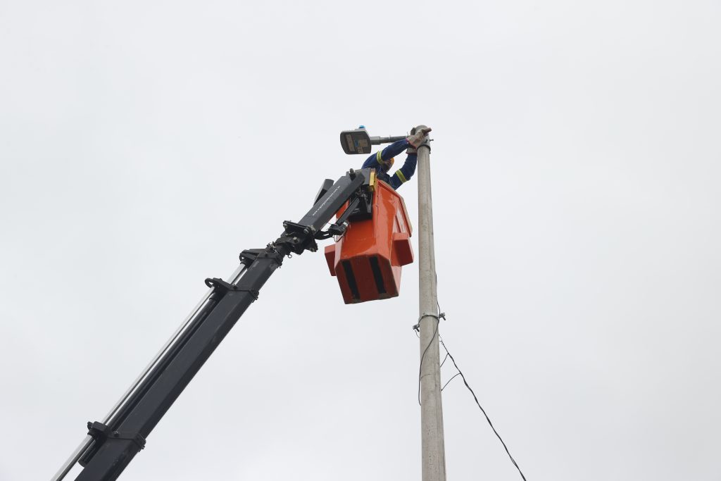 Prefeitura implanta iluminação no cemitério Campo do Bom Pastor 1