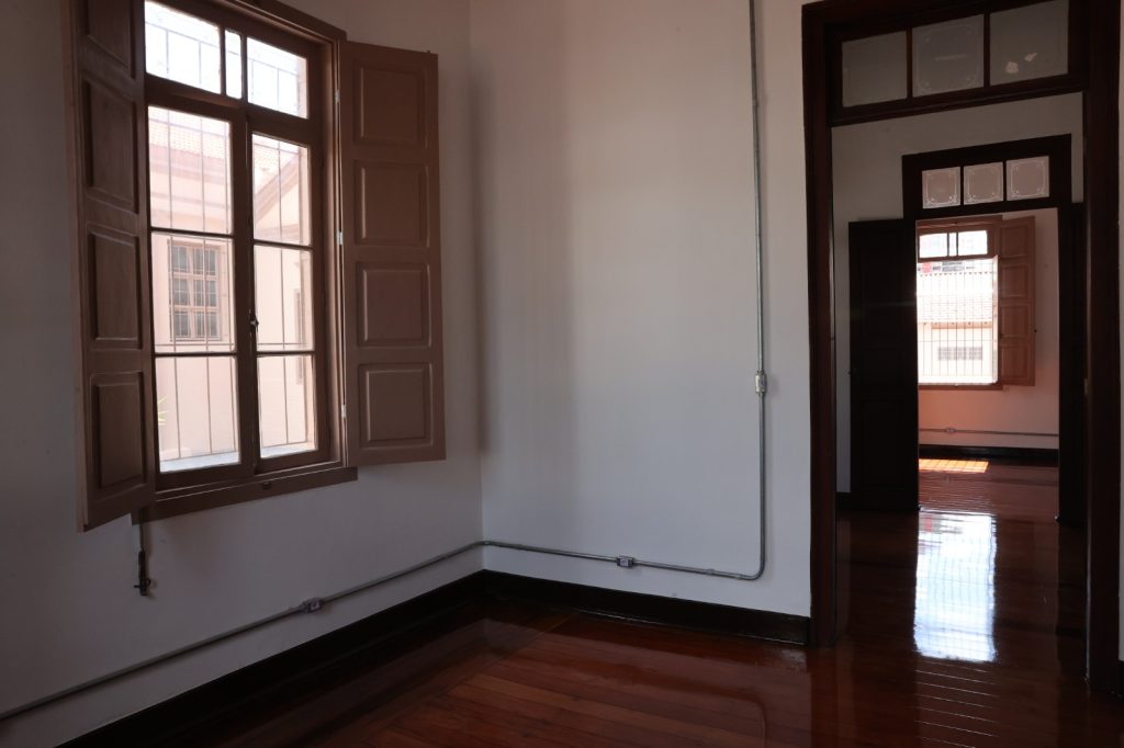 Líder do Executivo entrega obra de restauro e revitalização do prédio da antiga Escola Estadual Enéas de Oliveira Guimarães 2