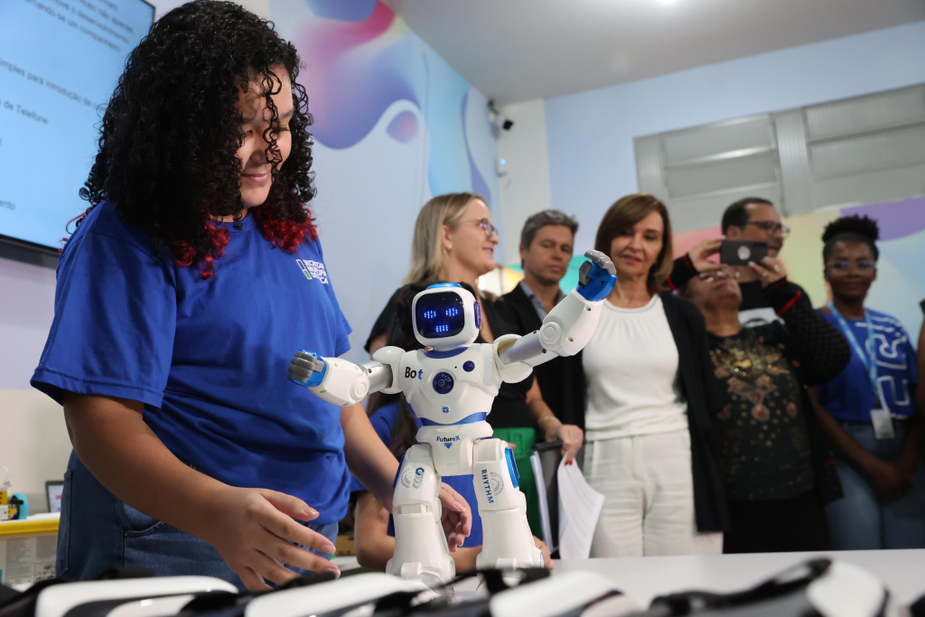 Prefeitura apresenta centros de tecnologia do projeto ‘Digitando o Futuro’  3