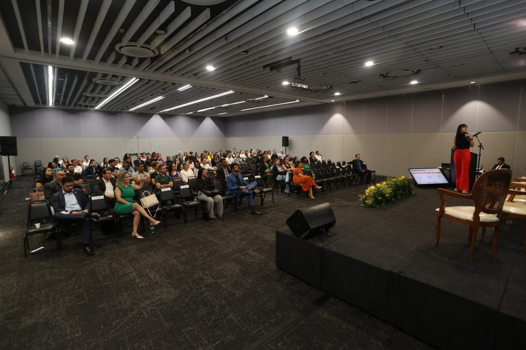 Prefeitura reúne mais de 250 profissionais em 2º encontro técnico sobre controladoria interna 2