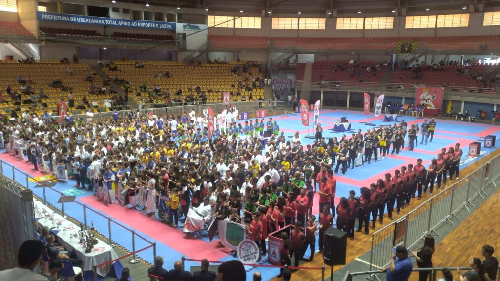 Equipe da Prefeitura conquista 30 medalhas na etapa final do Campeonato Mineiro de Karate 1