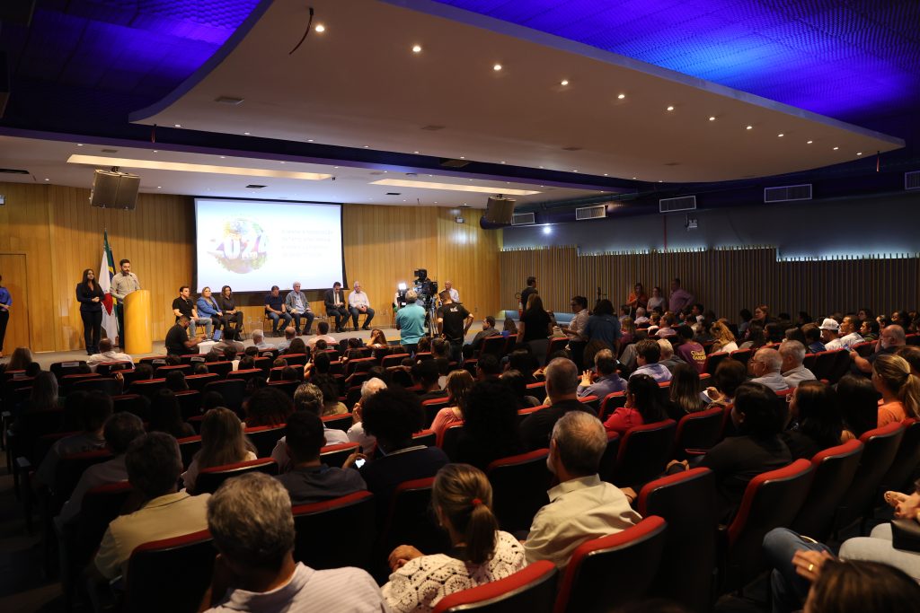 Prefeitura lança Plano Municipal de Arborização Urbana na abertura da 14º Semana do Meio Ambiente 2