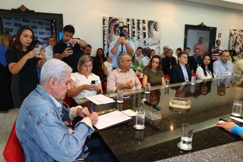 Prefeitura assina com Caixa e construtoras termos de autorização para construção de apartamentos pelo ‘Minha Casa, Minha Vida’ em Uberlândia 1