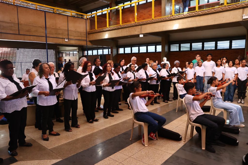 Uberlândia ganha homenagem de Ceais e Naicas pelos 136 anos de história 2