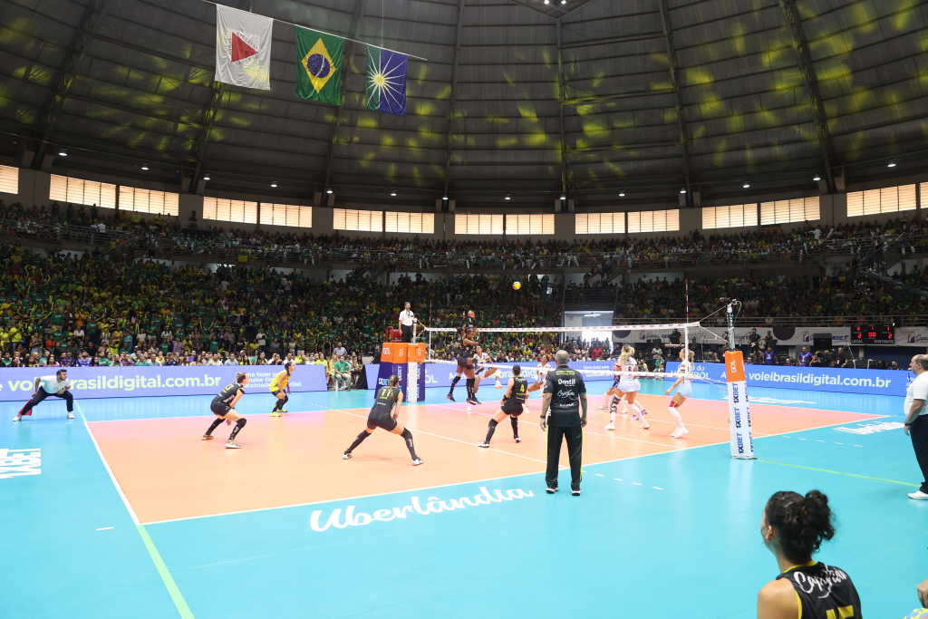 Prefeitura inicia instalação de novos elevadores na Arena Sabiazinho 2