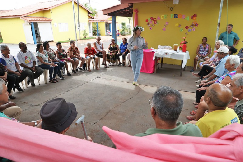 Prefeitura promove projeto ‘Café com Prosa’ para população acima dos 60 anos 1