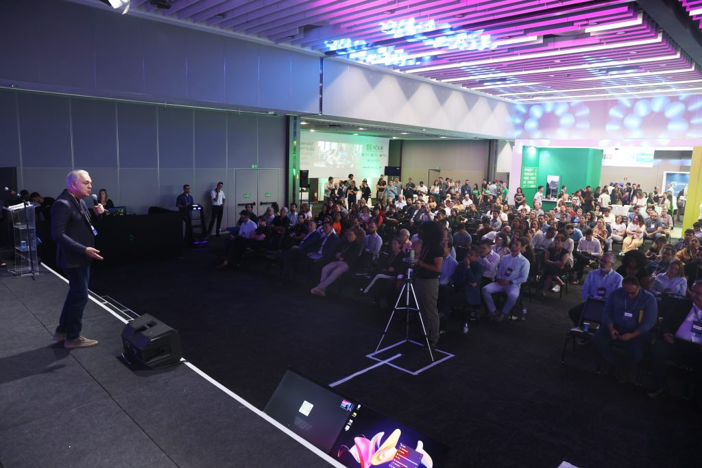 Prefeitura assina ‘Pacto pela Inovação’ durante abertura do Uberlândia Summit 2024 1