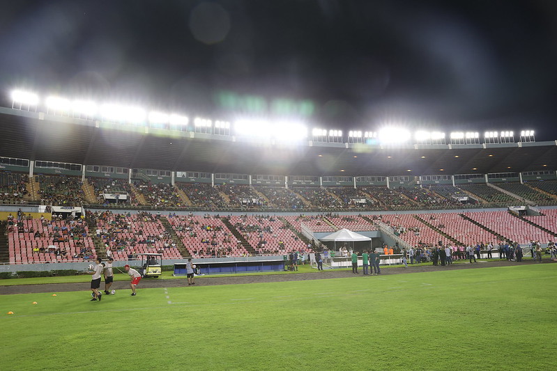 Prefeitura entrega nova iluminação do Estádio Parque do Sabiá 2