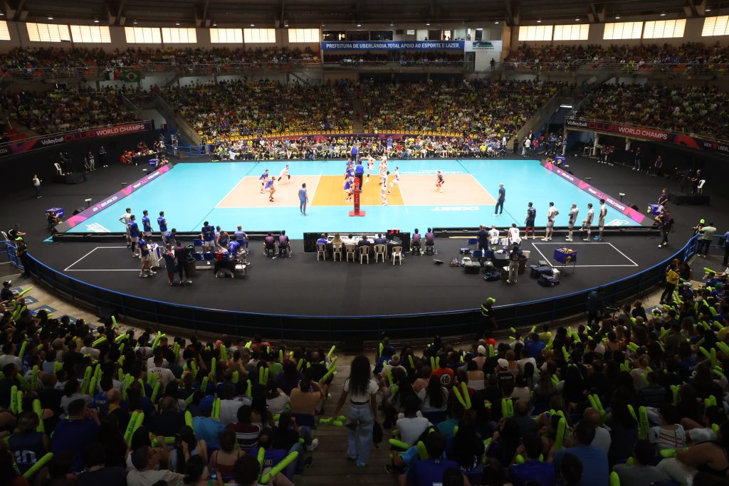 Decisão do Mundial de Clubes de Vôlei Masculino reúne cerca de 6 mil pessoas na Arena Sabiazinho 1