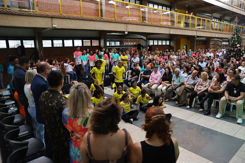 Prefeitura realiza entrega de bens a entidades sociais do município 3