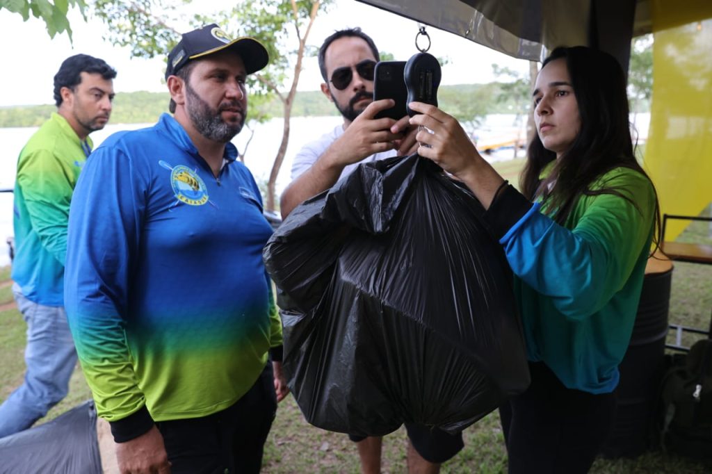 Prefeitura reúne competidores em pioneiro 1º Torneio de Pesca Esportiva em Caiaque 2