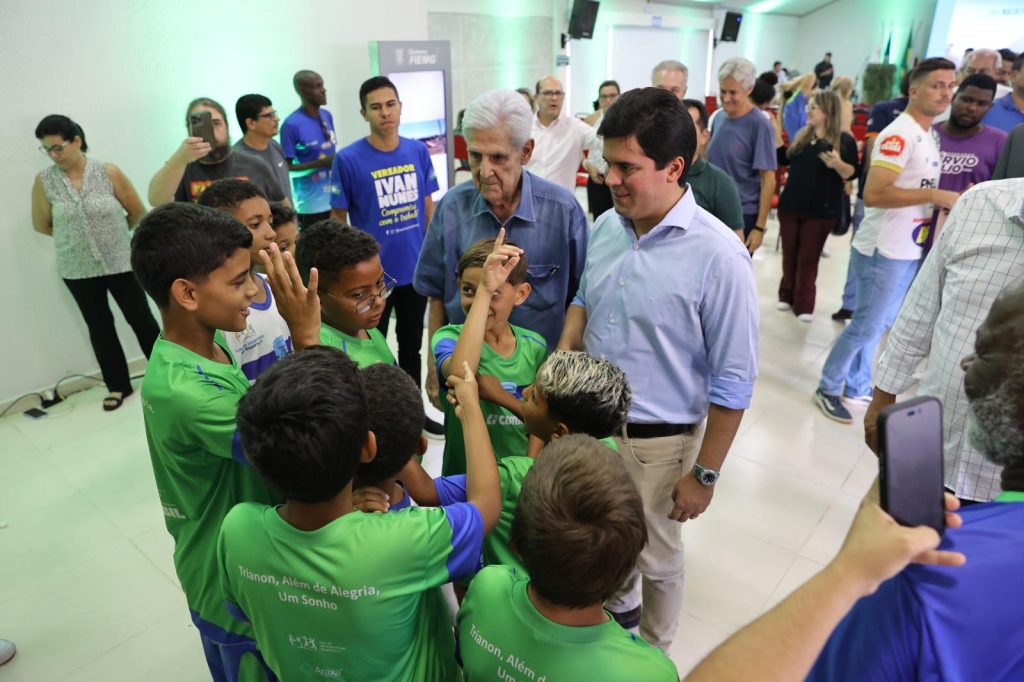 Prefeitura e Fiemg inauguram novo ginásio do Sesi Gravatás 1