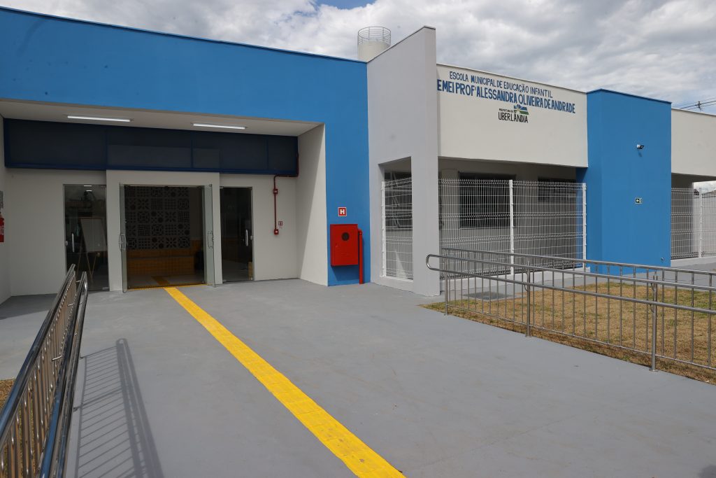 Prefeitura amplia mais 300 vagas na educação infantil municipal com inauguração de escola no bairro Jardim Sucupira 1