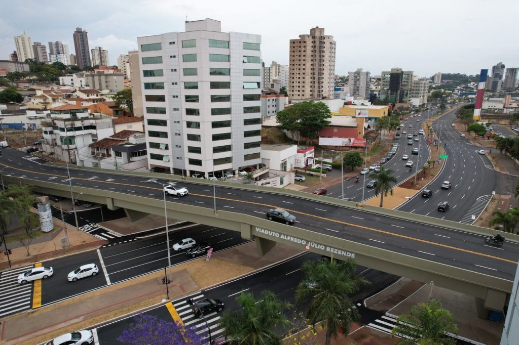Prefeitura conclui 17 obras do programa municipal de infraestrutura e mobilidade urbana Uberlândia Integrada 3 nos últimos oito anos 1