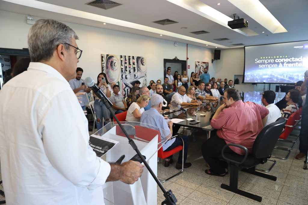 Prefeitura lança programa ‘UdiFi’ para disponibilizar internet gratuita em mais de 240 espaços públicos 1