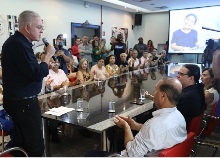 Prefeitura vai beneficiar 3,2 mil crianças de escolas públicas com programa de consultas, exames e fornecimento de óculos 1