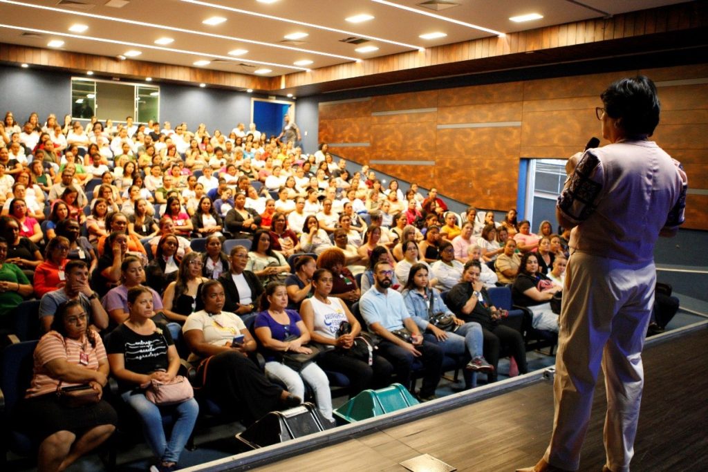 Prefeitura realiza capacitação com agentes comunitários de saúde da rede municipal sobre a tuberculose 1