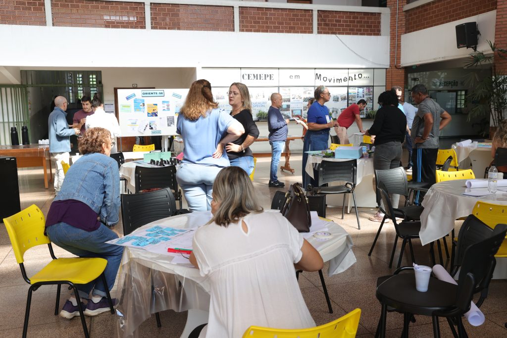 Prefeitura realiza Feira de Ideias durante programa “Educação Empreendedora – Protagonismo Estudantil” 1