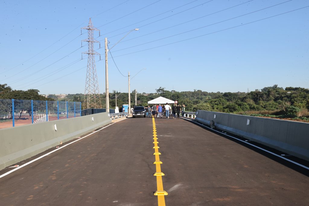 Prefeitura inaugura ponte no bairro Taiaman que liga os setores Norte e Oeste de Uberlândia 2