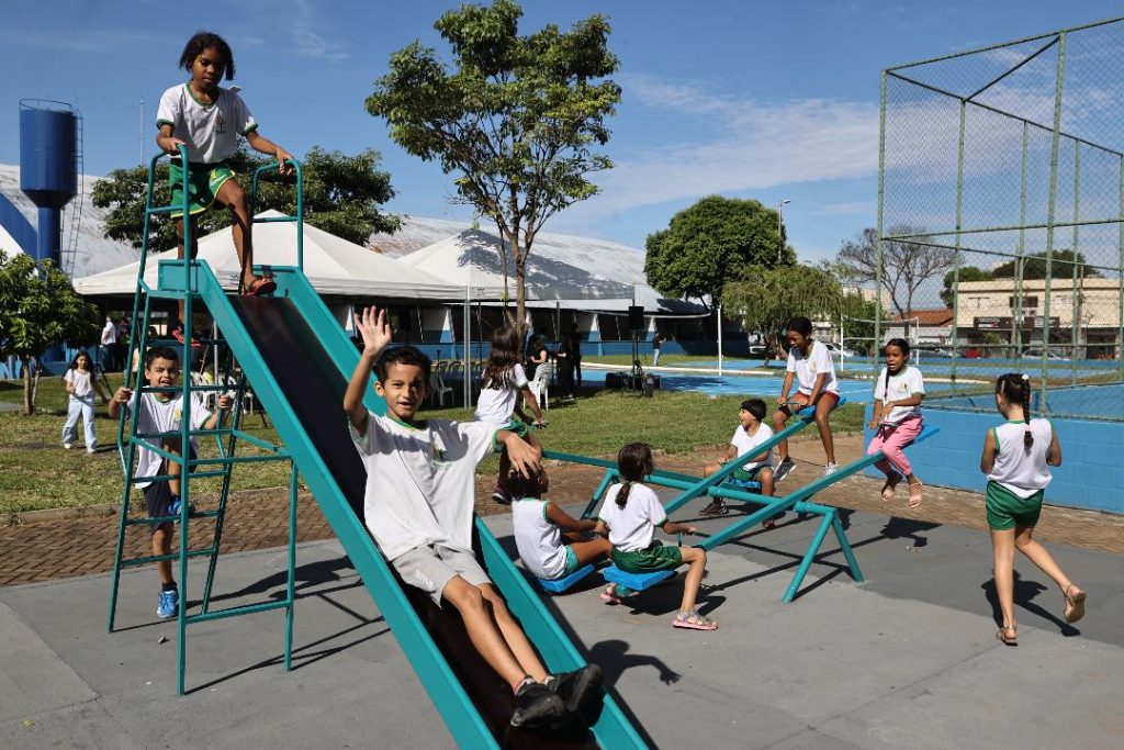 Prefeitura entrega revitalização e ampliação do Poliesportivo Roosevelt 2