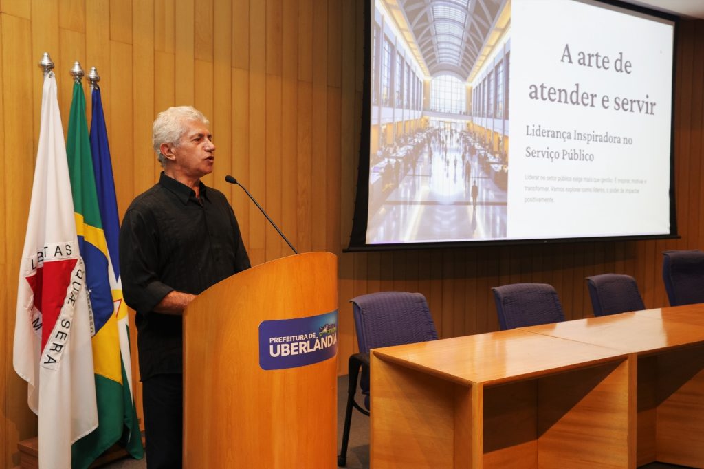 Prefeitura realiza palestra com foco na liderança no serviço público 1