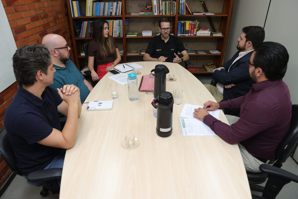 Prefeitura recebe representantes de municípios da região para compartilhamento de boas práticas de governança 1