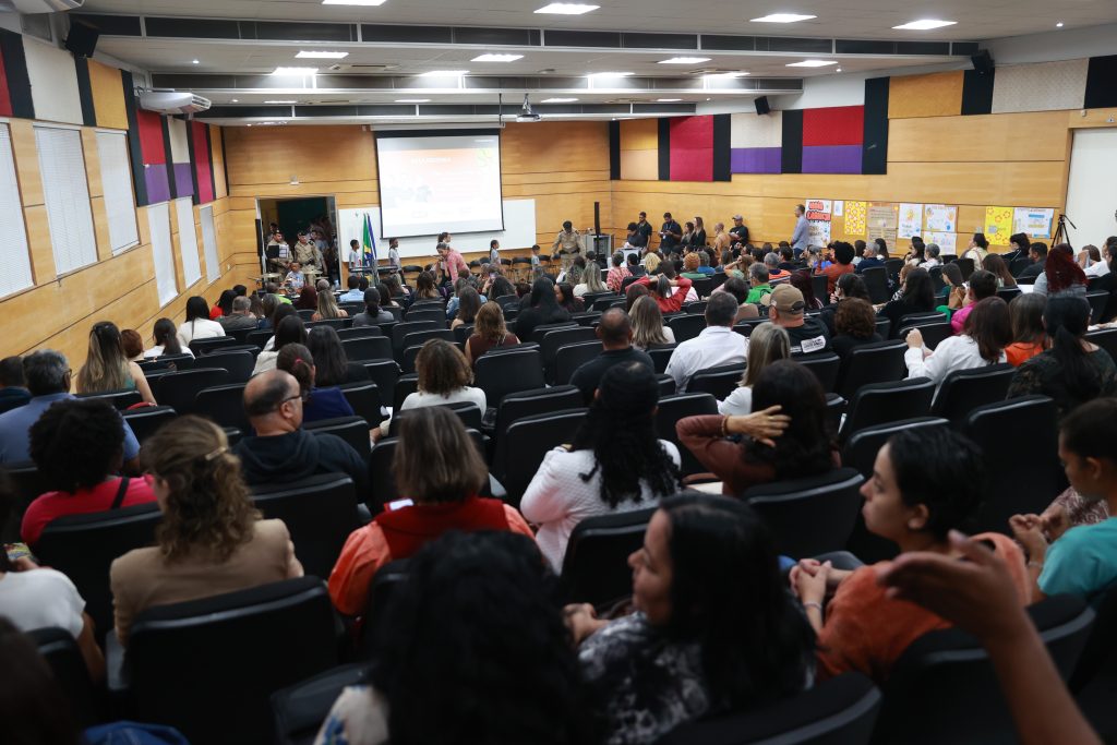 Prefeitura participa de seminário com temática sobre o enfrentamento da violência sexual contra crianças e adolescentes 1