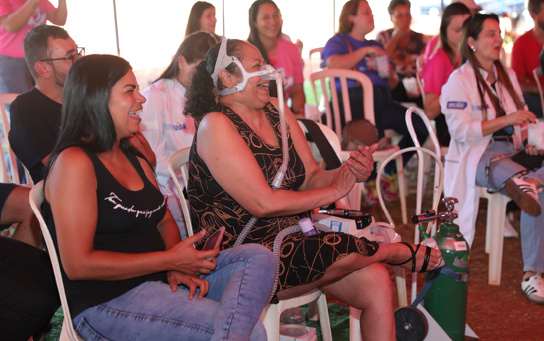 Centro Vida promove espetáculo para paciente em cuidados paliativos 1