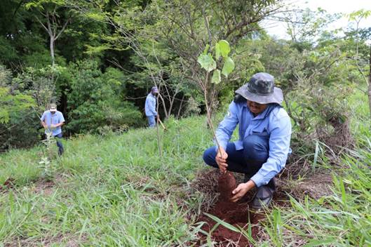 Dmae apresenta iniciativas em educação ambiental, sustentabilidade e regulação na 28ª Exposição de Experiências Municipais em Saneamento 2