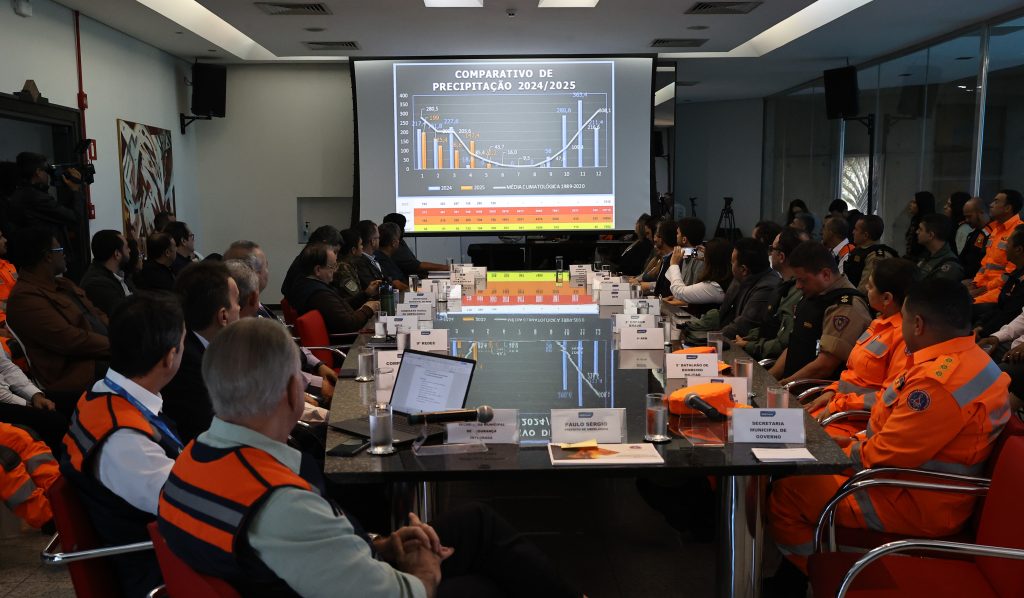 Prefeitura realiza reunião sobre o Plano de Prevenção e Combate às Queimadas 1